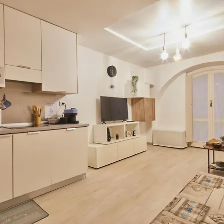 Apartment Charme House Navigli Milan