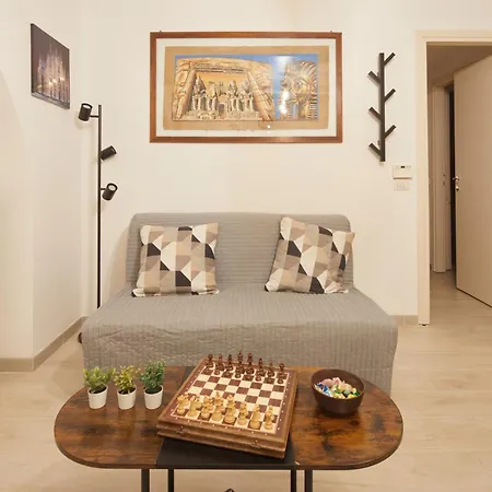 Charme House Navigli Apartment *