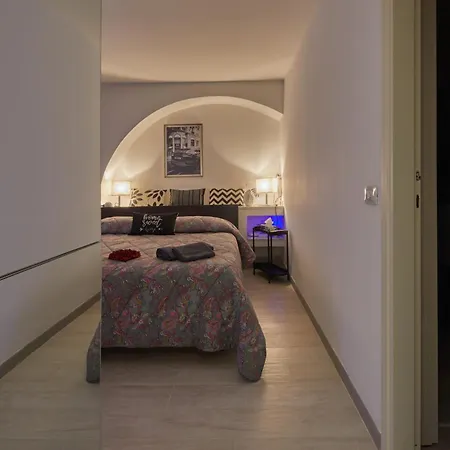 Charme House Navigli Διαμέρισμα